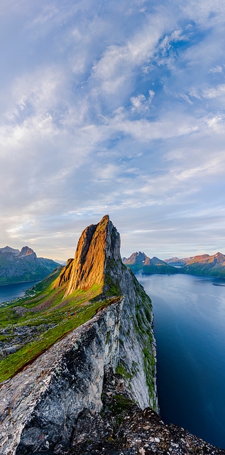 Norvegia_Senja_SeglaAlba_VistoDaHestenPA