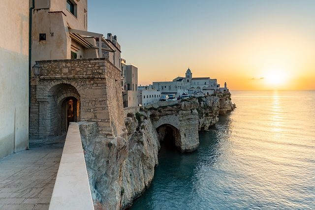 Puglia_ViesteAlba448875