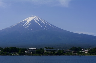 《日本》初夏の富士山・河口湖