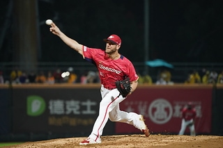 37 鋼龍